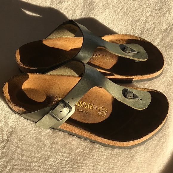 Birkenstock Shoes - Birkenstock Gizeh 39 - like new!